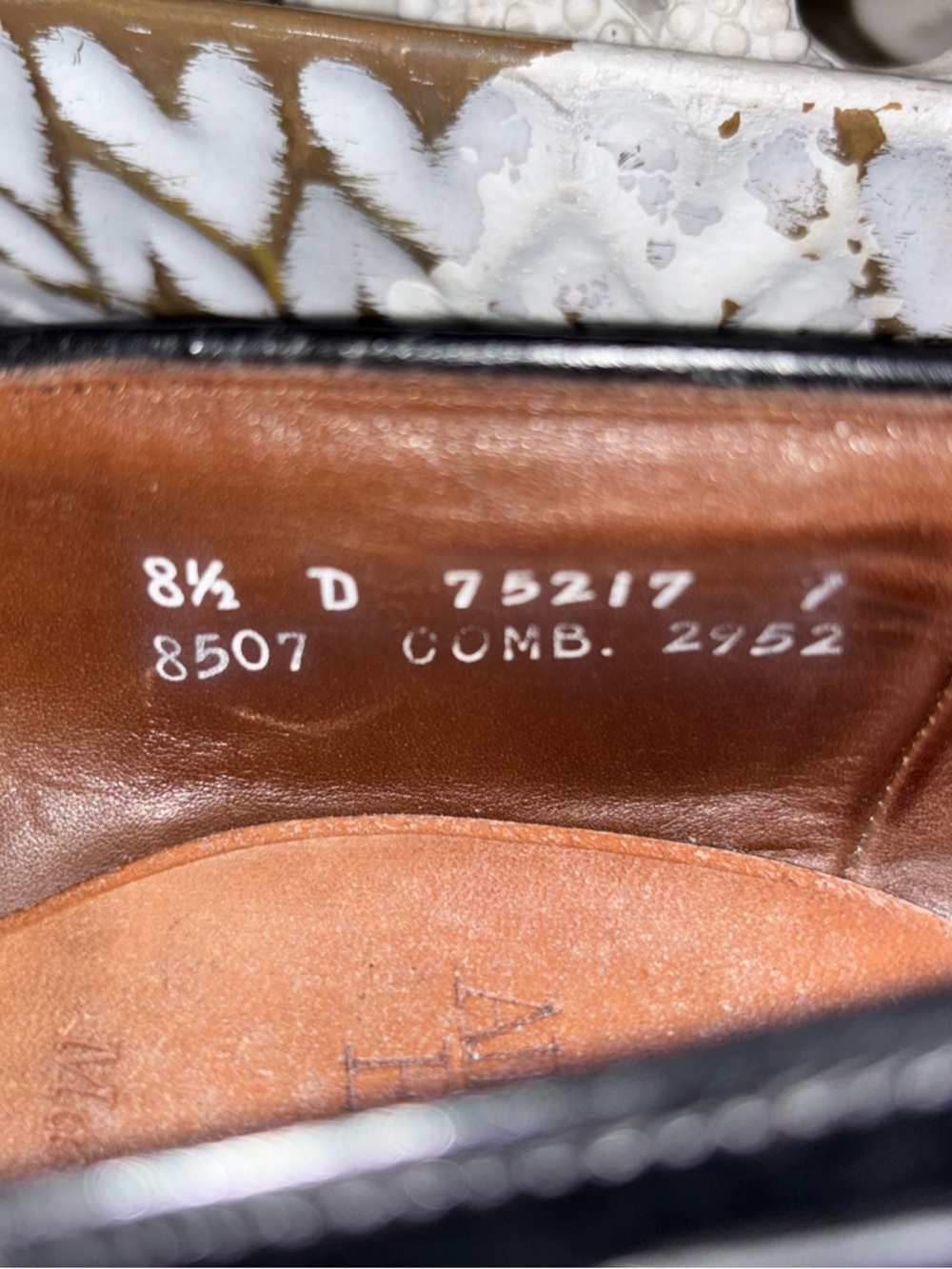 Allen Edmonds Manchester tassel loafers in black calfskin leather SZ 8.5 - Picture 8 of 11